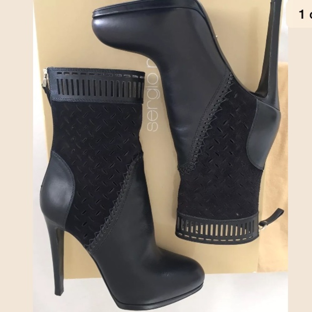 Sergio Rossi Leather/Sued Black Ankle Booties Sz 7 - Picture 1 of 10